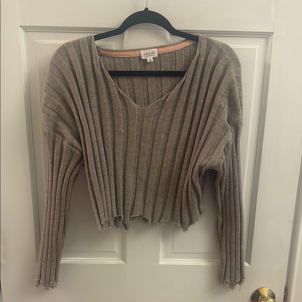 Le Lis Taupe Ribbed V-Neck Cropped Sweater